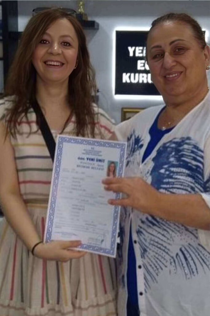 MODELİSTLİK SERTİFİKA ÖRNEĞİ Ayakkabı Tasarım Ve Modelistlik Eğitimi Başarı Sertifikası Alan Bir Öğrenci.