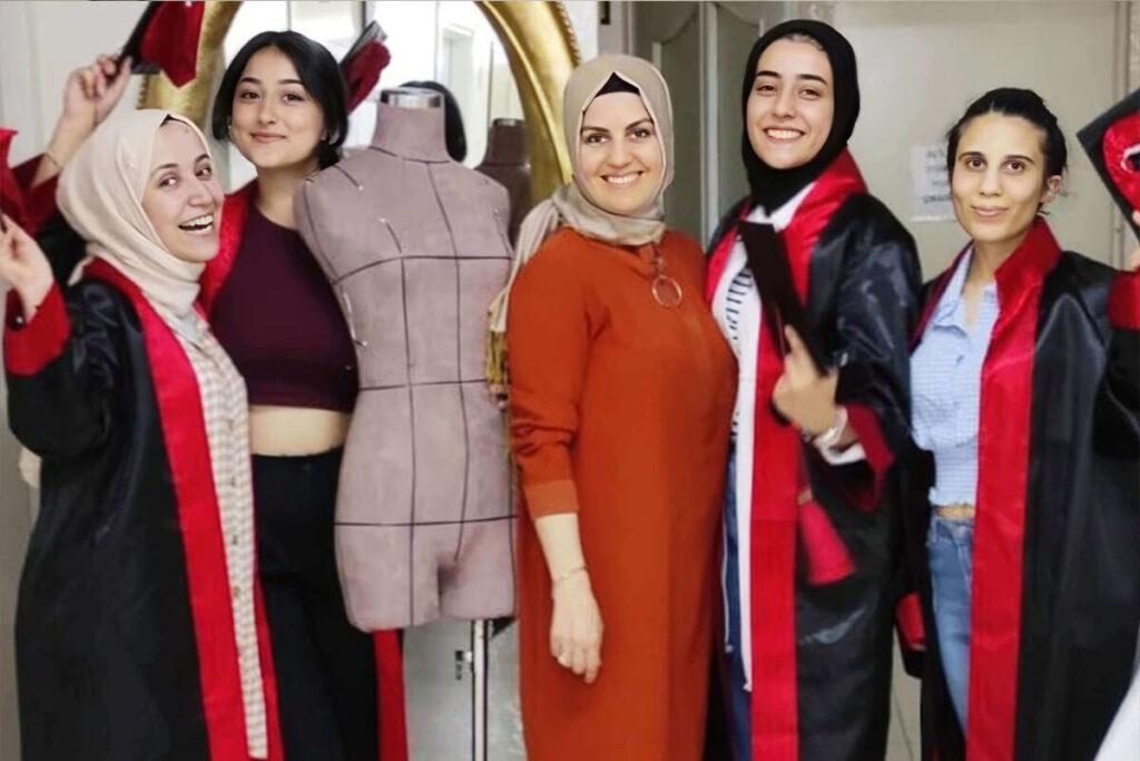 MODELİSTLİK SERTİFİKA ÖRNEĞİ Bilgisayarlı Modelistlik Gerber Eğitimi Sonunda Verilen Uzmanlık Sertifikası Takdimi.